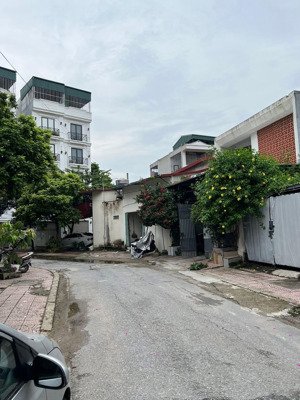 bán 53,3m2 đất đấu giá cự khối- bát khối- long biên hà nội, vỉa hè ô tô tránh