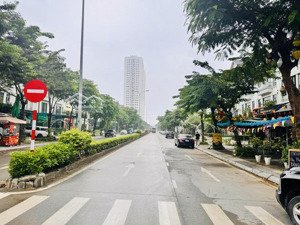 bán nhanh biệt thự 176m thang máy geleximco - vị trí đẹp kinh doanh tốt