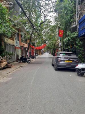 Hiếm phố Trần Quang Diệu 75m2, 4 tầng, mặt tiền 6.2m Gara ô tô thông cạnh Hồ Hoàng Cầu