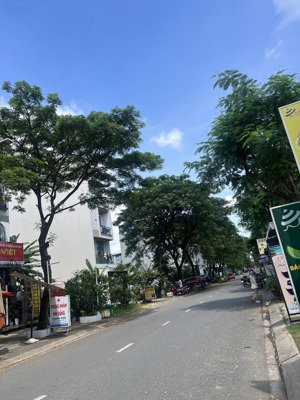 em bán cặp nền sổ đỏ 10x20 kdc khang điền bình chánh