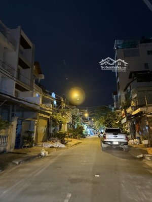 bán nhà quận 7, mặt tiền đường số tân quy, cạnh lotte, kinh doanh mua bán, giá cực tốt chỉ 9,5 tỷ