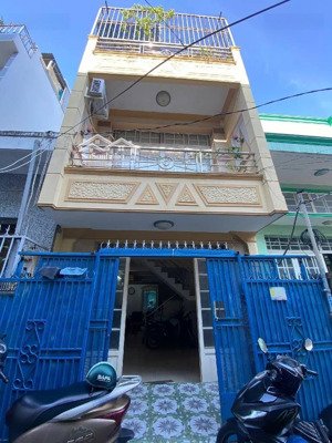 bán nhà quận 7, cạnh phú mỹ hưng, htp, 3pn, btct kiên cố, phù hợp để ở, giá cực mềm chỉ 5,4 tỷ