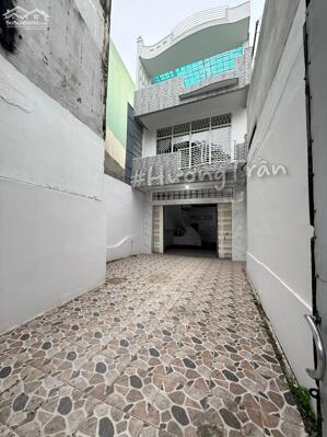 25 triệu - CHO THUÊ NHÀ 3 TẦNG MẶT TIỀN ĐƯỜNG 30/4, P. TÂN AN, CẦN THƠ - Có sân đậu xe phía trước siêu rộng