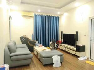 NHÀ BA ĐÌNH GIÁP RANH TÂY HỒ , HOÀN KIẾM FULL NỘI THẤT 42M X 4 TẦNG MT 4,5M 7,5 TỶ