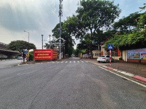 bán nhà riêng lô góc sát hồ linh đàm ngõ 2 hoàng liệt 90m2 mặt tiền 6.2m giá chỉ 250tr/m2 cực ngon