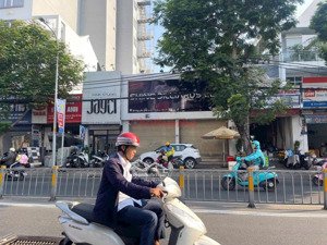 chủ ngộp bán gấp, nhà mới, nguyễn thị thập, ô tô vào cách nhà 2m