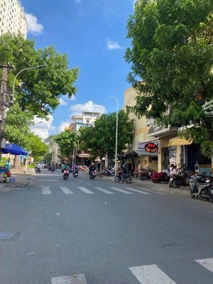 chính chủ bán nhà hẻm 163. lý nam đế. p7. q11. giá 10.5 tỷ