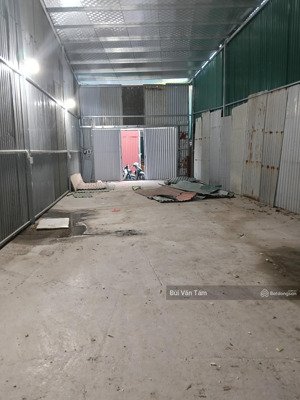 cho thuê kho trần điền định công dt:100m2 xe 2 tấn đỗ cửa