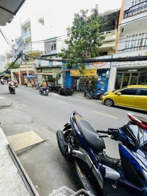 nhà đẹp p4, tân bình gần út tịch-xe hơi vô cửa-60m-4tầng-(4x15m)-nhỉnh 8tỷ