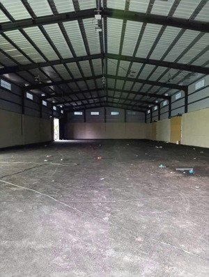 cho thuê nhà xưởng 5600m2 vừa hết hợp đồng tại đường ql1a phường tân thới hiệp quận 12 tphcm