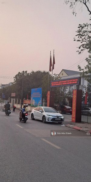 tòa buiding - 8t - full nội thất. đường 40m - bát khối - cổ linh. 145m - mt 7m - giá 29ty.