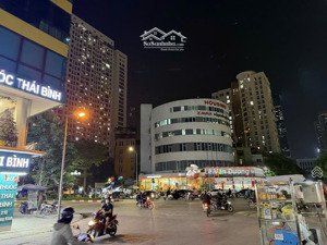 mặt phố yên hòa -56m -5 tầng -mặt tiền 5,5m - vỉa hè rộng kinh doanh sầm uất ngày đêm - vip hiếm