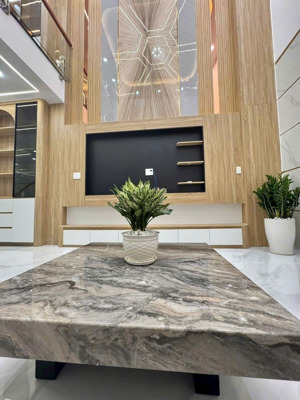 cần bán nhà 5 tầng 4.5x15m cạnh aeon tên lửa. chỉ 7 tỷ hơn