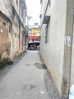 siêu phẩm lô góc 31m2,5 tầng ô tô tải qua nhà