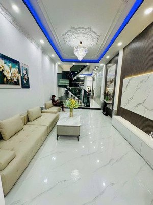 bán gấp nhà riêng hxh - dt khủng 105m2 - ngang 5m - 4 pn - phường bình thuận - quận 7 - nhỉnh 7 tỷ