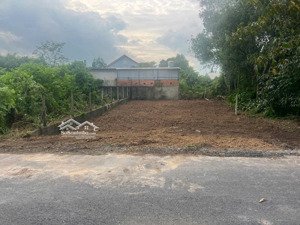 ngộp ngân hàng! cần bán gấp lô đất 242m2. giá 550 triệu, ngay trung tâm xã phạm văn cội, củ chi