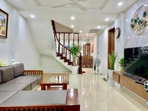 mỹ đình - siêu phẩm 60m,ngõ nông- vài bước ra trần văn lai -nhà đẹp dân xây - giá chỉ hơn 12 tỷ