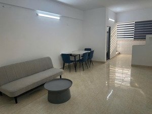 cần bán căn hộ h3, đường hoàng diệu,phường 6, quận 4, duện tích 72m2, 2 phòng ngủ, 1wc,