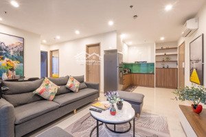 chủ nhà chuyển công tác cần bán căn hộ 2pn + 1 góc 70m2 chỉ với 4,3tỷ tại vinhomes ocean park