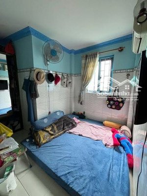 3ty180 còn tl ngay chủ nhà 3 tầng 3,3 x 7 (3pn) có sân để xe shr hoàn công