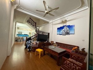 duy nhất: chỉ ở ngọc hà, vài phút ra phố, 35m 5t chỉ 9,3 tỷ.