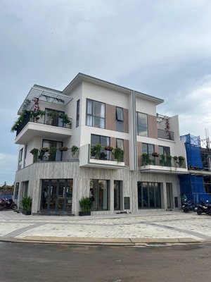 bán shophouse mặt tiền lê lai. 3 tầng ngang 6m