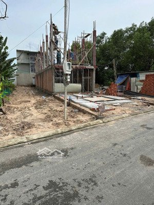 bán lô đất 200m2, 5.23x36.93, đường nhựa 197 hoàng hữu nam, p. tân phú, quận 9