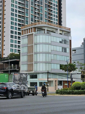 bán nhà góc 2 mt lê văn việt đường với đường - dt: 35 x 70 - ctxd: 3 hầm + 20 tầng - hđt: 250 tr/th