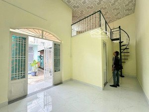 chủ cần tiền bán gấp nhà ngay chợ bình dương dt 58m2 chỉ 1 tỷ 650