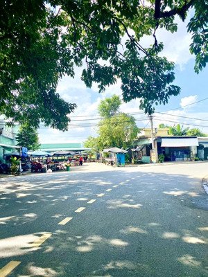 đất ngay mặt tiền nguyễn bỉnh khiêm-xã nam phước- gần chợ-100m2 đất ở hoàn toàn-giá 750 tr