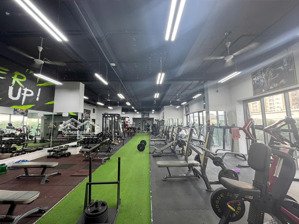 bán sàn vp 550m2 chân đế chung cư, gần trường đại học, lối đi riêng, mở bida, game thoải mái