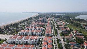 bán lô đất 200m view biển trà cổ mặt tiền 5m đối diện khách sạn khe tràm vị trí đắc địa,