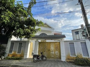 tôi chính chủ cần bán nhà biệt thự chơn tâm 9, hòa khánh nam, liên chiểu