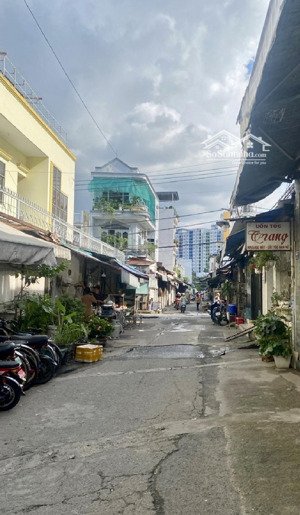 bán nhà riêng tạibán nhà riêng tại tân thới nhất 12, giá siêu hời 9,5 tỷ, 103m2, 4pn, 3wc, q12, hcm