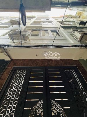 bán nhà ngay đại học công đoàn, ngõ ô tô, sát mặt phố tây sơn