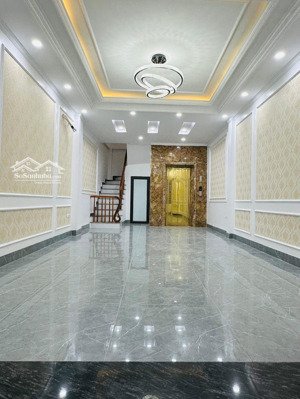 phải thật nhanh! bán nhà ngõ 34 hoàng cầu 6 tầng thang máy 47m2 mt4.8m nhỉnh 12 tỷ