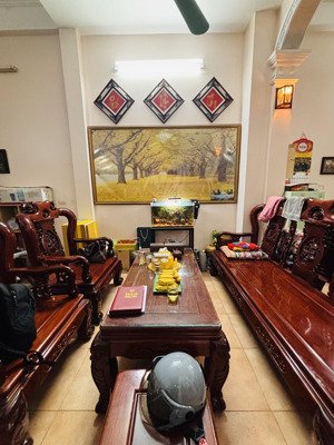 bán nhà hoàng cầu - ô tô nhỏ qua nhà -cách ô tô tránh 10m - 5 tầng khung cột - ô chờ thang máy