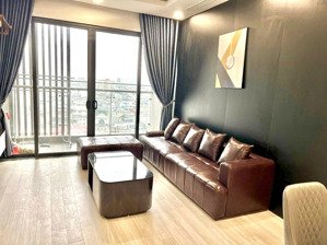 cho thuê ch cao cấp diamond plaza ở 16 láng hạ-ba đình chỉ 18,5tr/tháng, 61m2, nội thất sẵn đẹp