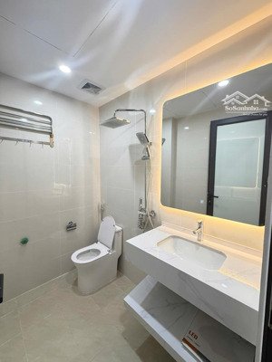 cần bán nhà phố đặng văn ngữ, ngõ nông rộng, gần phố, gần hồ, nội thất hiện đại, 35m2x5 tầng