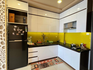 chính chủ gửi bán căn hộ 2pn1wc the sun avenue giá bán 5.7 tỷ có sổ