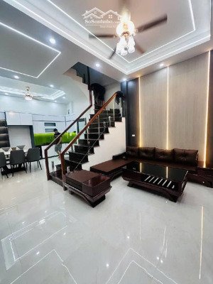 trung tâm ba đình - gần phố - mặt tiền rộng