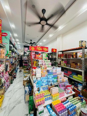 mặt tiền kinh doanh vip ngay khu chợ phạm văn bạch p12 gv - 88m2 - 5 tầng - kinh doanh - 13.7 tỷ