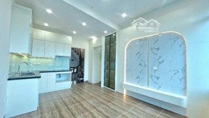 bán siêu phẩm 7 tầng , tu hoàng thang máy, dòng tiền ổn định giá nhỉnh 7 tỷ.