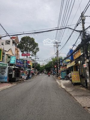 nhà bán gần kfc nguyễn ảnh thủ nhỉnh trên 5 tỷ