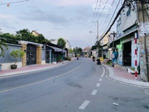 mặt tiền kinh doanh ngay phạm văn đồng ngang lớn 16m 236m2 gần đường linh đông