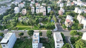 lô góc 2 mặt tiền view công viên tại kdc hưng phú, đường liên phường, q 9. dt 7.5x17.5m giá 10.7 tỷ