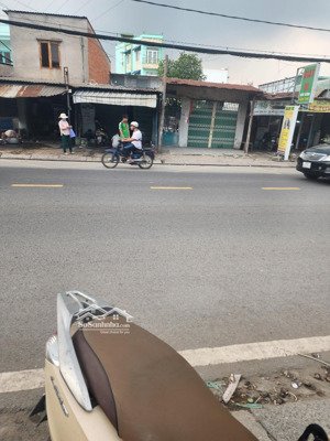 bán nhà măt tiền quốc lộ 50 phong phú giá rẻ đối diện khu dân cư gia hòa chỉ 6ty800