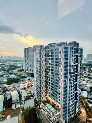 chuyển nhượng căn hộ precia quận 2 chỉ 5.7 tỷ, dt 71.3m2, 2pn+2wc, nhà mới 96%. xem nhà 