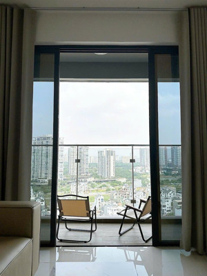 cần cho thuê cc one verandah q2 phòng 2pn tầng cao view sông trực diện . full nội thất