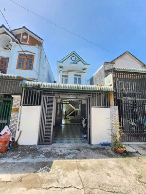 cần bán nhà 1t1l sân oto, phòng ngủ dưới giá 2,85 tỷ tl p. bình chuẩn, tp. thuận an